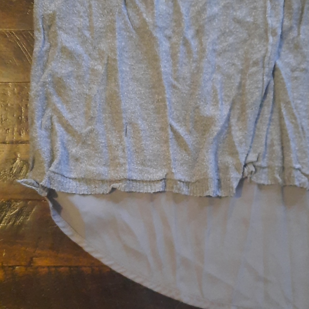 Grey tee - Picture 4 of 6